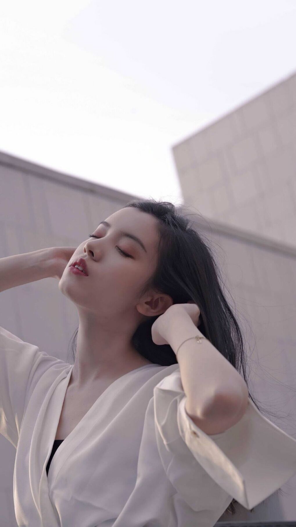 开云平台-巴塞罗那传控战术再获成功 球队士气高涨，巴塞罗那的传奇球员