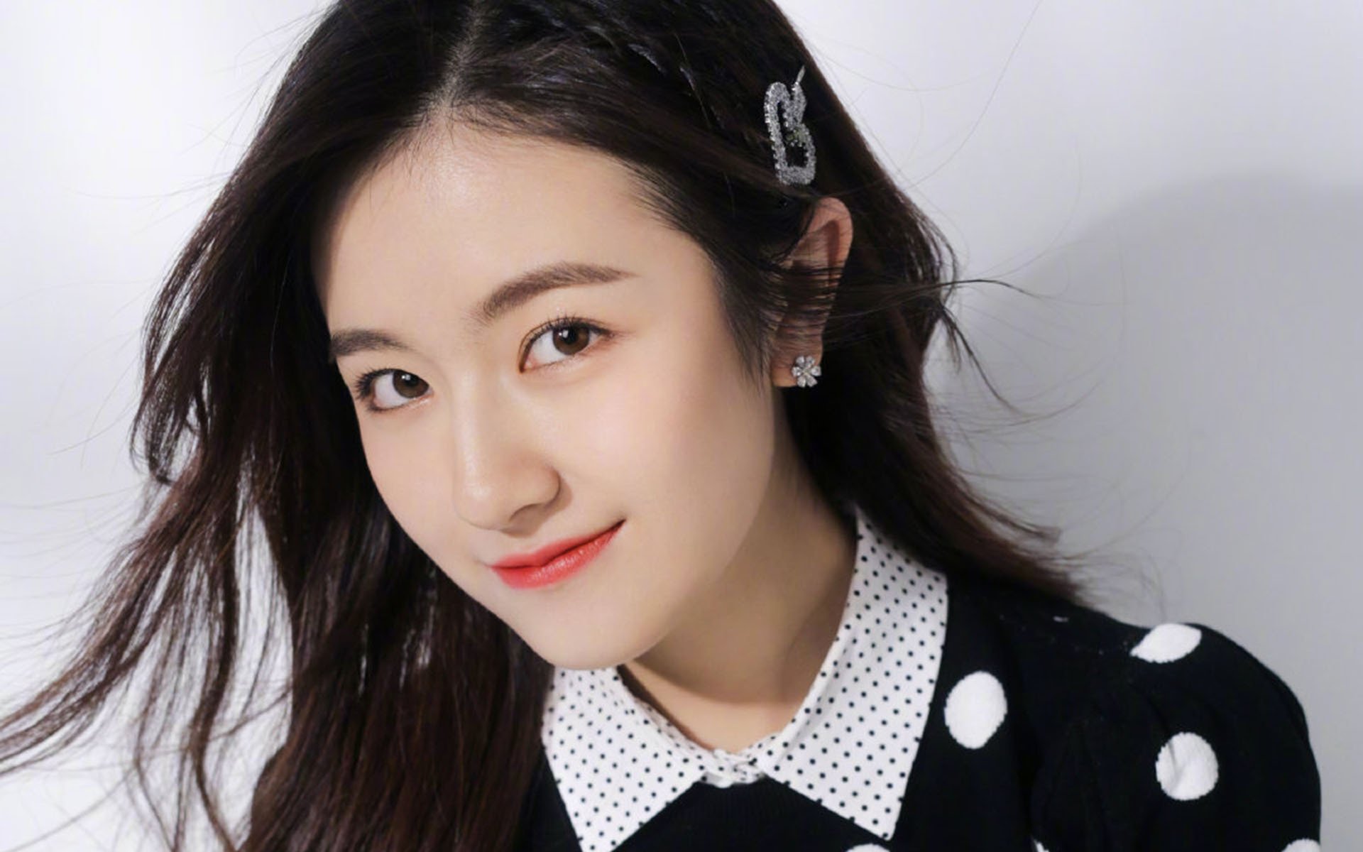 Kaiyun(中国)开云-灰熊新星发光主场击退雷霆，灰熊巨星