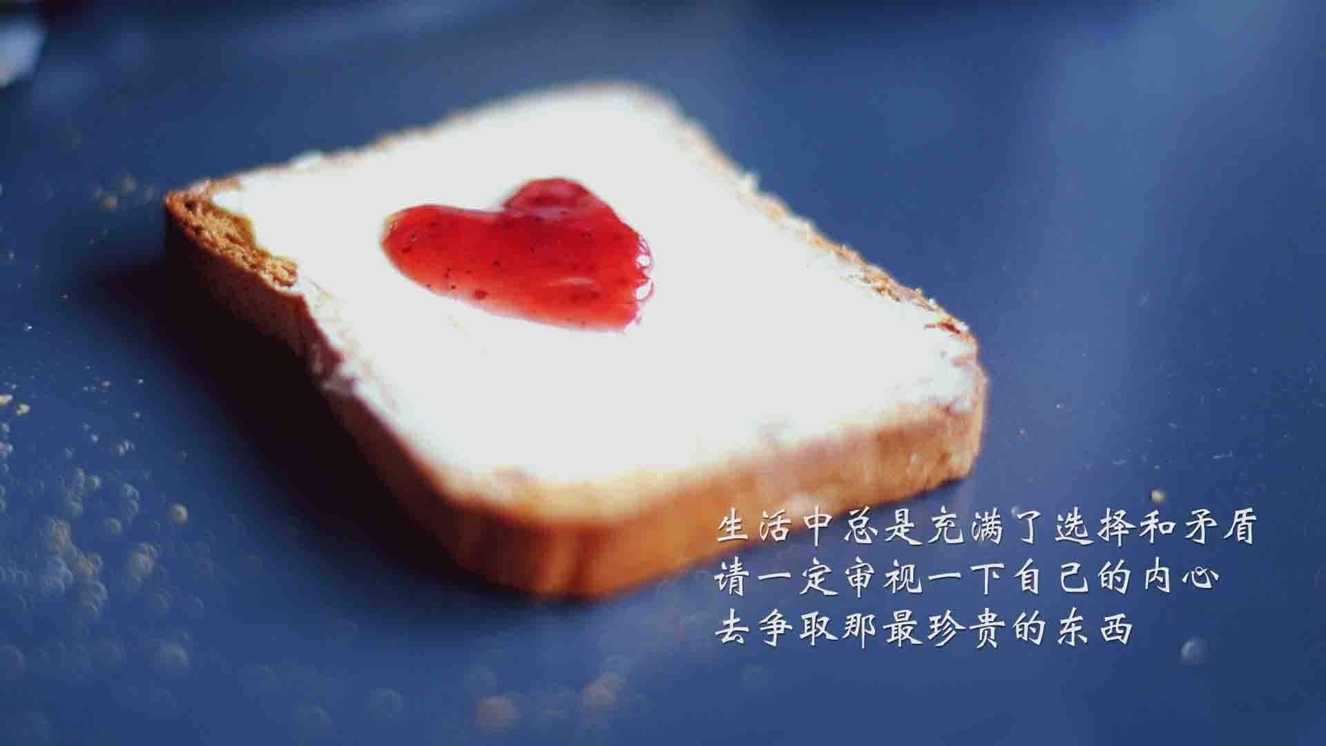 那不勒斯快速换位制造进攻错位优势,那不勒斯位置